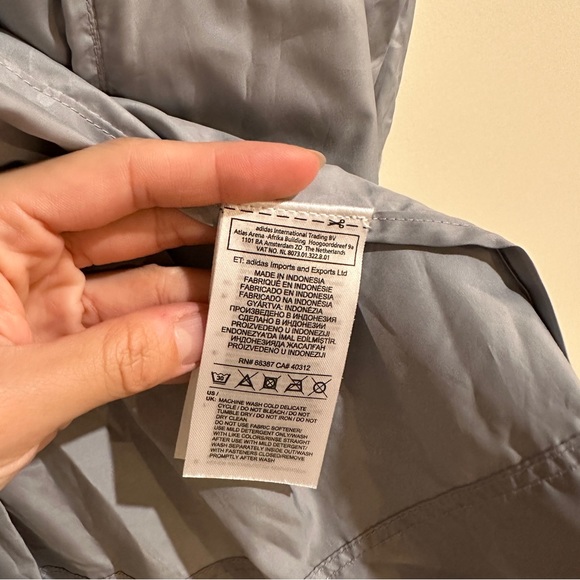 EUC ADIDAS BY STELLA MCCARTNEY TRUEPACE RUNNING JACKET Size M - Picture 5 of 8